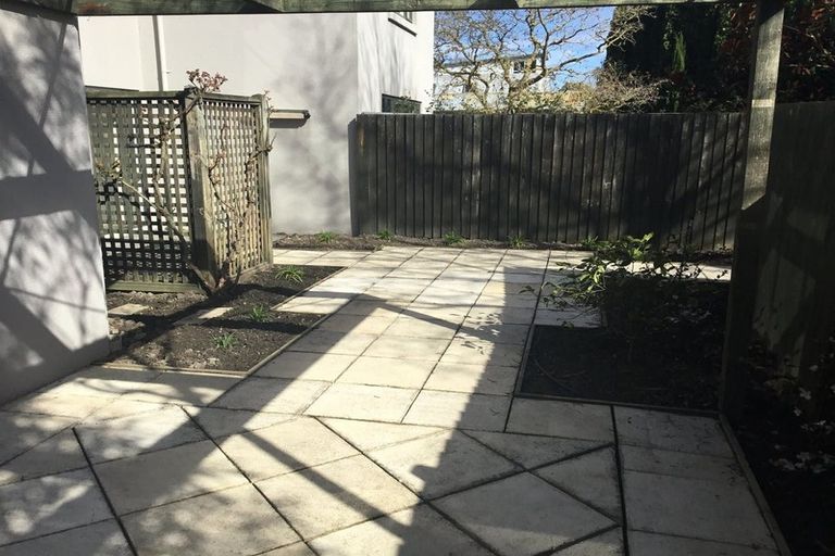 Photo of property in 6/4 Brockworth Place, Riccarton, Christchurch, 8011