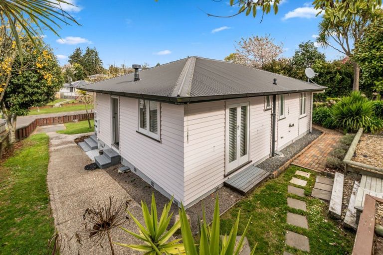 Photo of property in 14 Nikau Street, Springfield, Rotorua, 3015