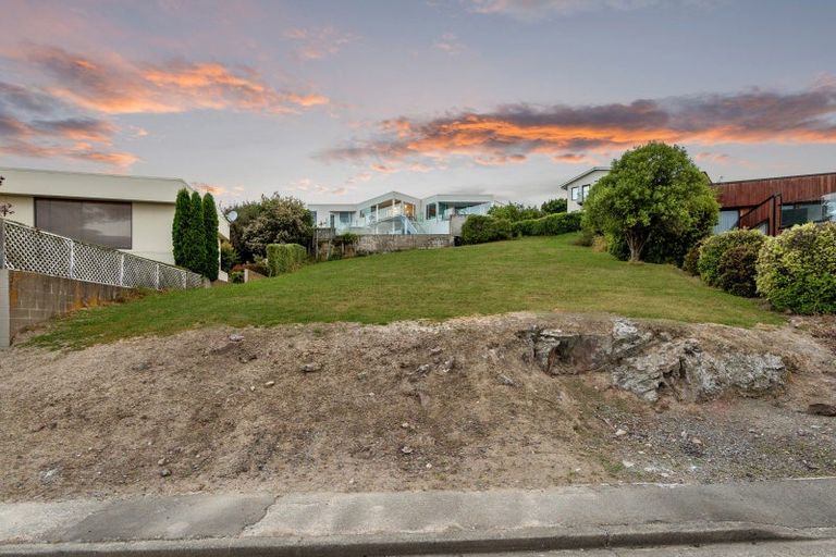 Photo of property in 3 Derrynane Lane, Cashmere, Christchurch, 8022