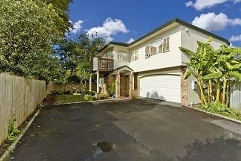 Photo of property in 1/15 Seine Road, Forrest Hill, Auckland, 0620