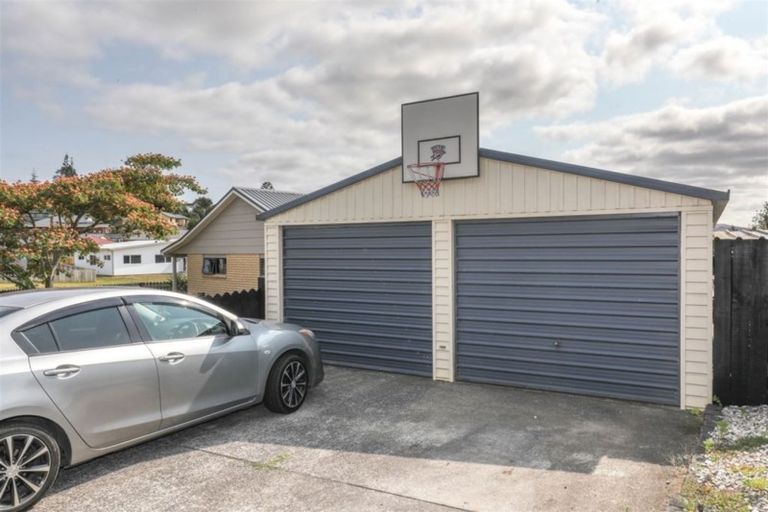 Photo of property in 1 Rimu Avenue, Huntly, 3700
