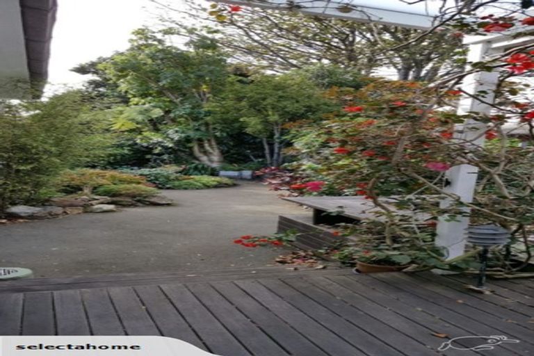 Photo of property in 12 Maire Street, Eastbourne, Lower Hutt, 5013