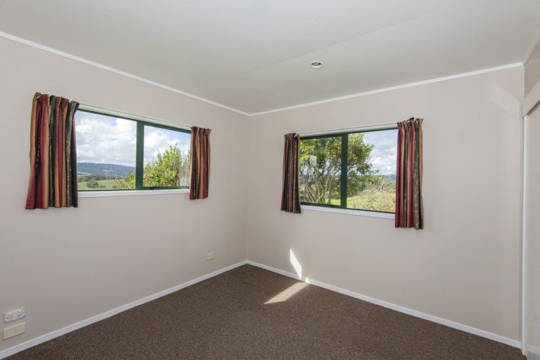 Photo of property in 33 Johnson Road, Hukerenui, Hikurangi, 0182