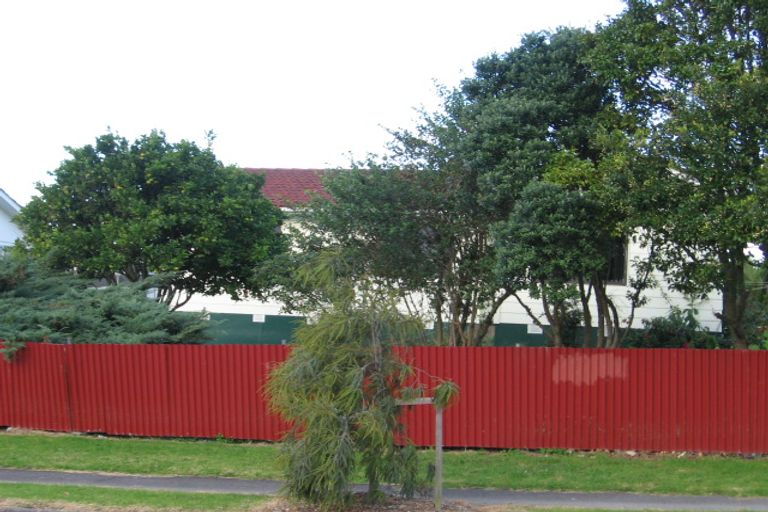 Photo of property in 10 Darnell Crescent, Clover Park, Auckland, 2019