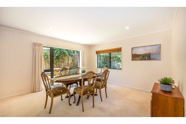 Photo of property in 35 Motutapu Avenue, Manly, Whangaparaoa, 0930