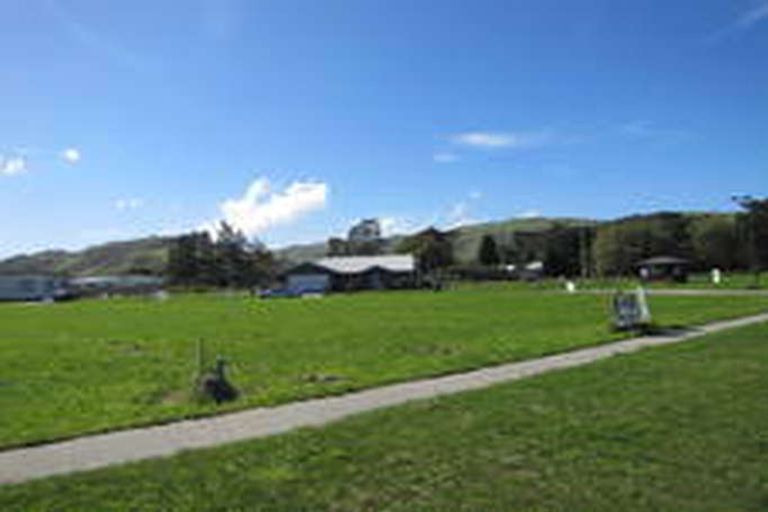 Photo of property in 8 Hamilton Drive, Wainui, Gisborne, 4010
