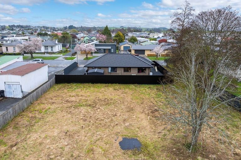 Photo of property in 37 Lanark Street, Balclutha, 9230