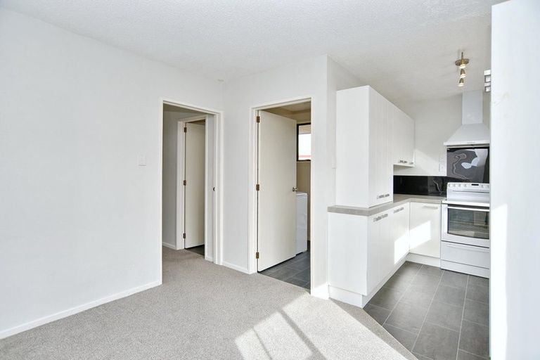 Photo of property in 2/106 Reynolds Avenue, Bishopdale, Christchurch, 8053