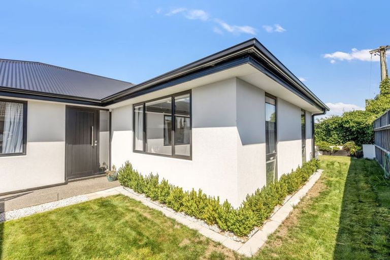 Photo of property in 414 Bower Avenue, Parklands, Christchurch, 8083