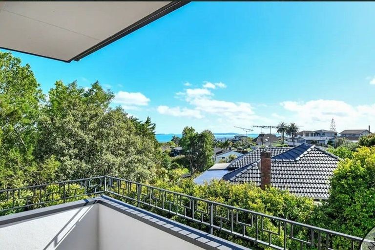 Photo of property in 90 Pah Road, Cockle Bay, Auckland, 2014