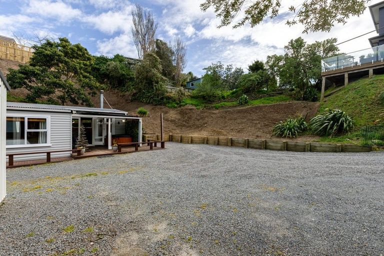 Photo of property in 97 Renown Road, Raumati South, Paraparaumu, 5032