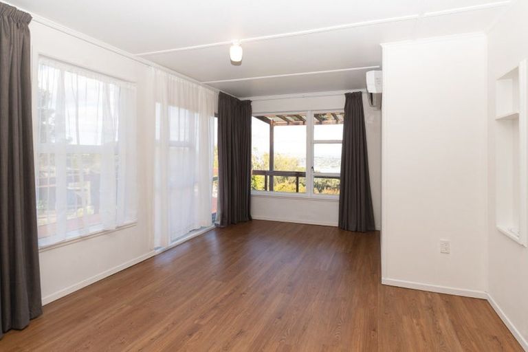 Photo of property in 274 Hillsborough Road, Hillsborough, Auckland, 1042