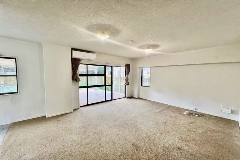 Photo of property in 4/133 Ennis Avenue, Pakuranga Heights, Auckland, 2010