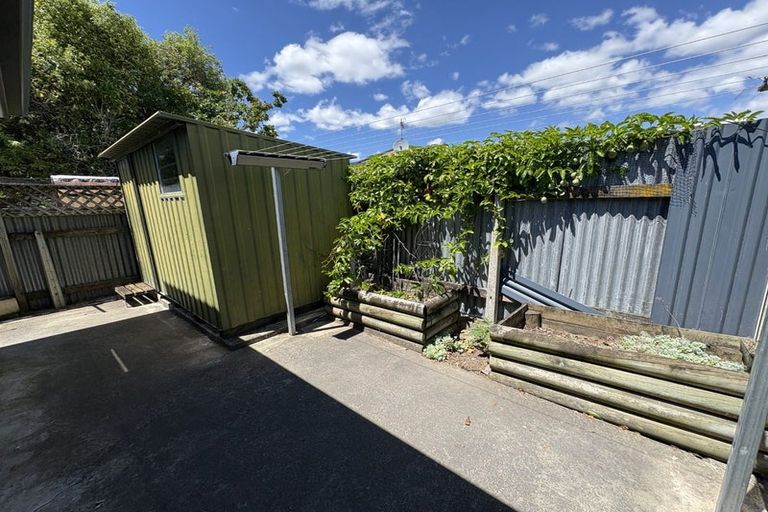 Photo of property in 1 Moorhouse Street, Taradale, Napier, 4112