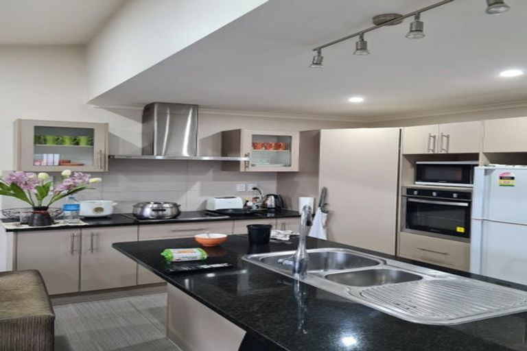 Photo of property in 72 Westgate Drive, Massey, Auckland, 0614