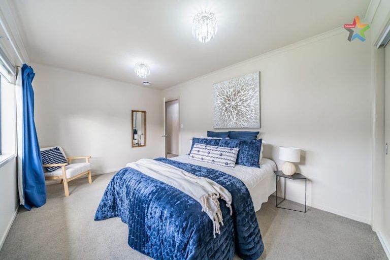 Photo of property in 14a Glen Road, Stokes Valley, Lower Hutt, 5019