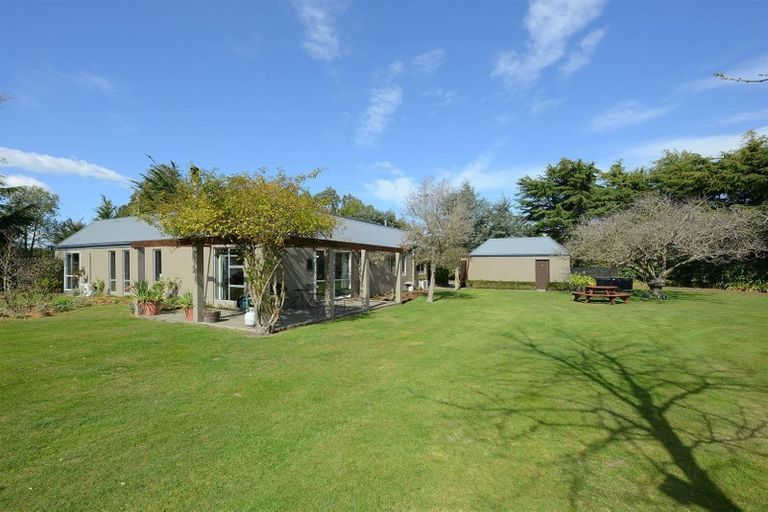 Photo of property in 100 Old West Coast Road, Yaldhurst, Christchurch, 7676