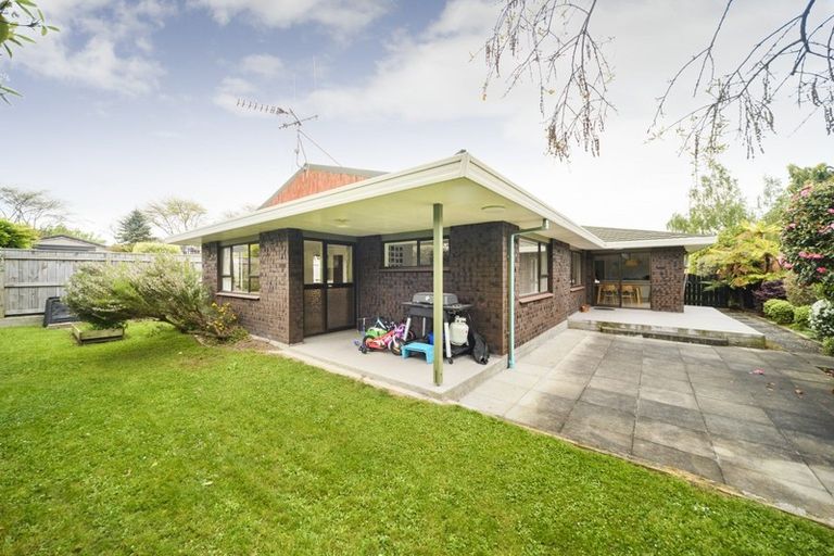 Photo of property in 104 Waterloo Crescent, Hokowhitu, Palmerston North, 4410