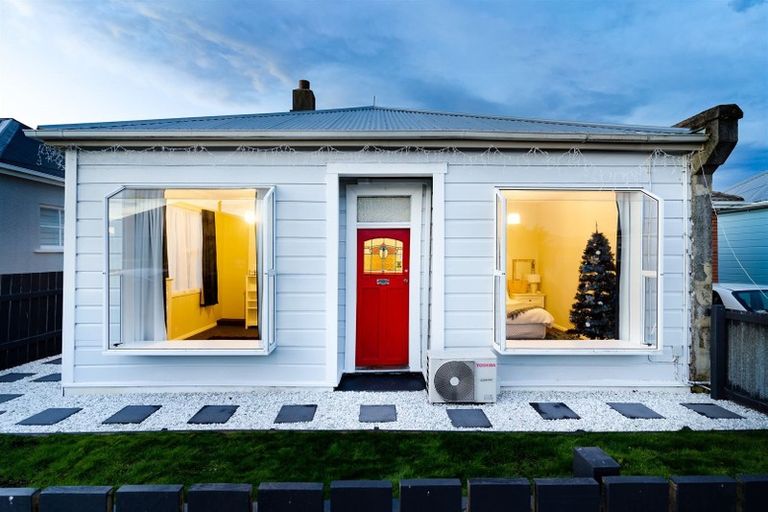 Photo of property in 228 Oxford Street, South Dunedin, Dunedin, 9012