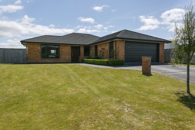 Photo of property in 8 Brompton Close, Richmond Heights, Taupo, 3330