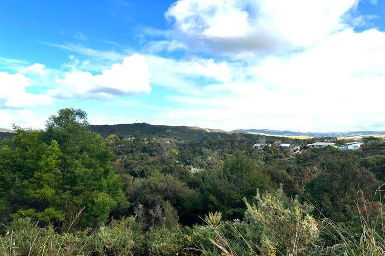 Photo of property in 35 Goffe Drive, Haruru, 0204