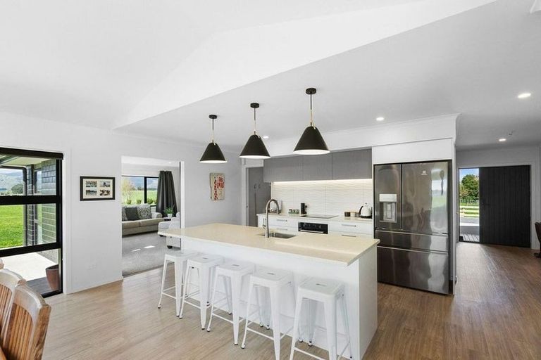 Photo of property in 102 Kukutauaki Road, Koputaroa, Levin, 5575