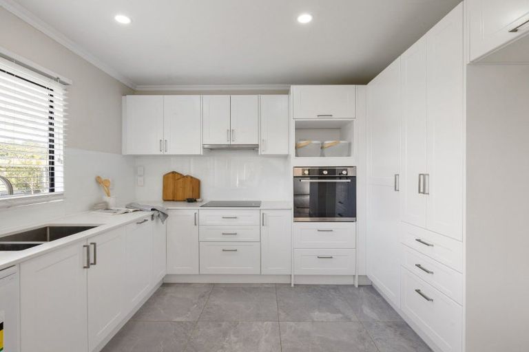 Photo of property in 47 Nielsen Gardens, Rototuna, Hamilton, 3210