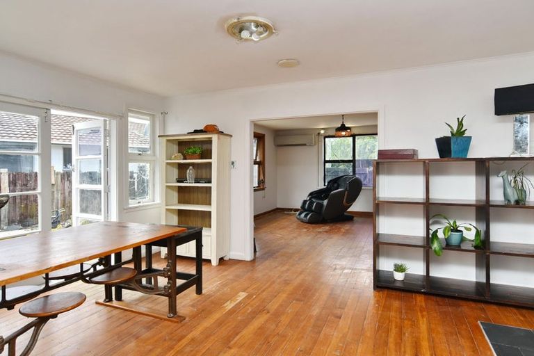 Photo of property in 217 Greers Road, Bryndwr, Christchurch, 8053