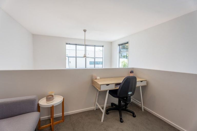 Photo of property in 2/64 Holly Road, St Albans, Christchurch, 8014