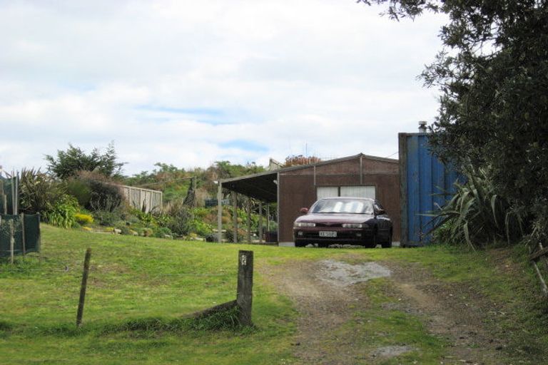 Photo of property in 45 Sarah Street, Waikawa Beach, Levin, 5573