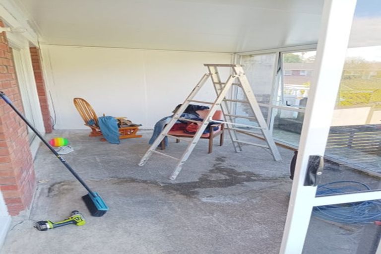 Photo of property in 1/133 Ennis Avenue, Pakuranga Heights, Auckland, 2010