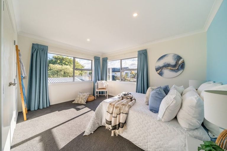 Photo of property in 6 Yeats Grove, Trentham, Upper Hutt, 5018
