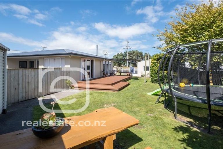 Photo of property in 24 Grey Street, Hawera, 4610