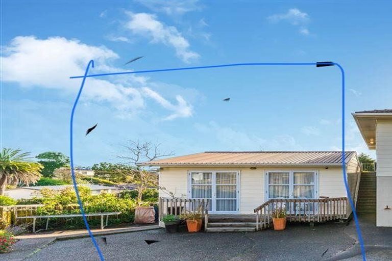 Photo of property in 3 Stott Avenue, Birkdale, Auckland, 0626