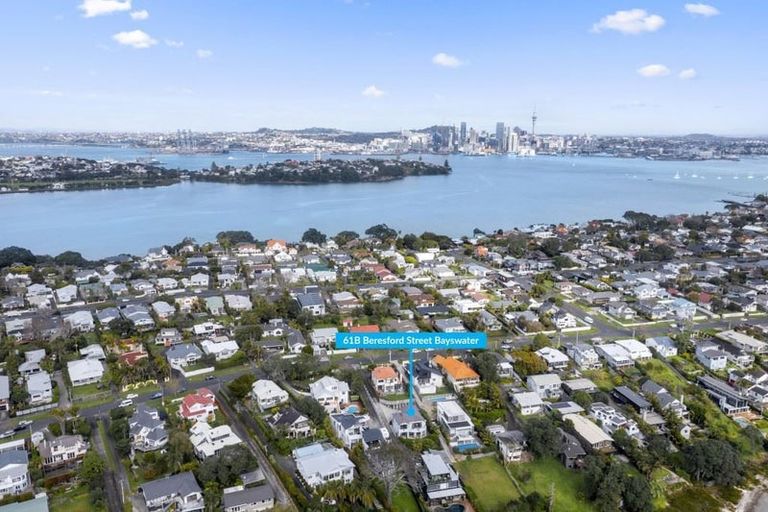 Photo of property in 2/61 Beresford Street, Bayswater, Auckland, 0622