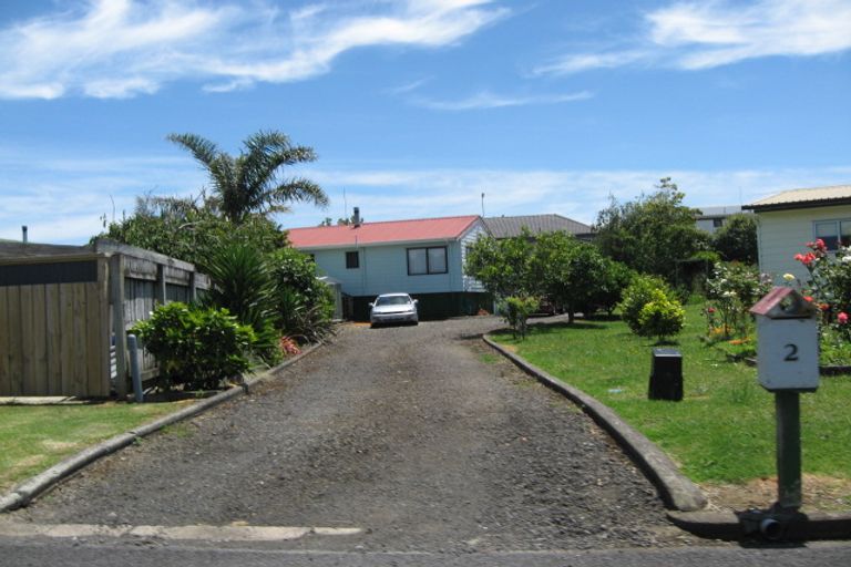 Photo of property in 2 Charles Miller Court, Clarks Beach, 2122