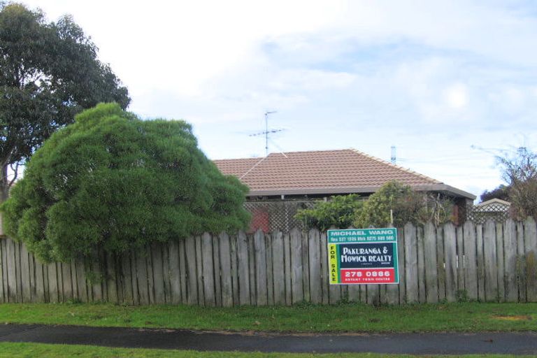 Photo of property in 2/5 Nedlands Place, Burswood, Auckland, 2013