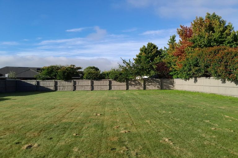 Photo of property in 19 Taranaki Drive, Woodend, 7610