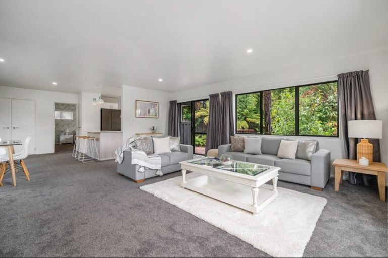 Photo of property in 5 Libra Place, Kawaha Point, Rotorua, 3010