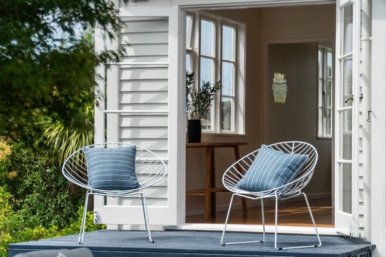 Photo of property in 47 Philomel Crescent, Bayswater, Auckland, 0622