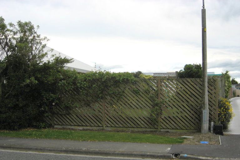 Photo of property in 15 Seadown Crescent, Amberley, 7410