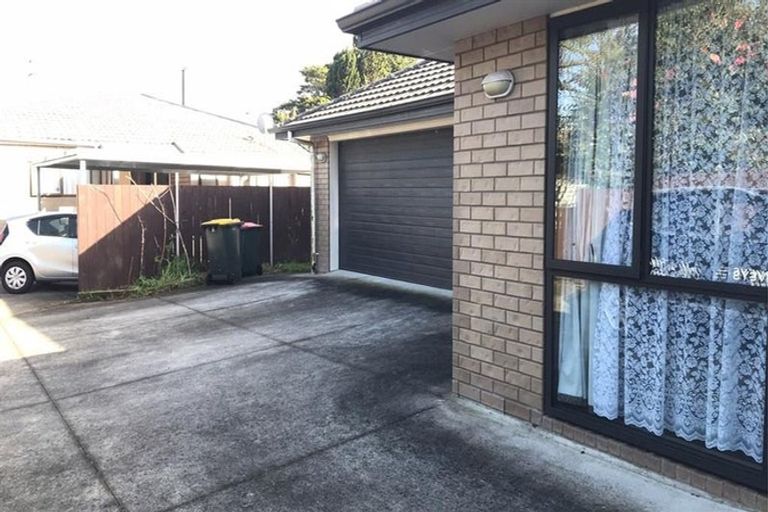 Photo of property in 52a Halsey Road, Manurewa, Auckland, 2102