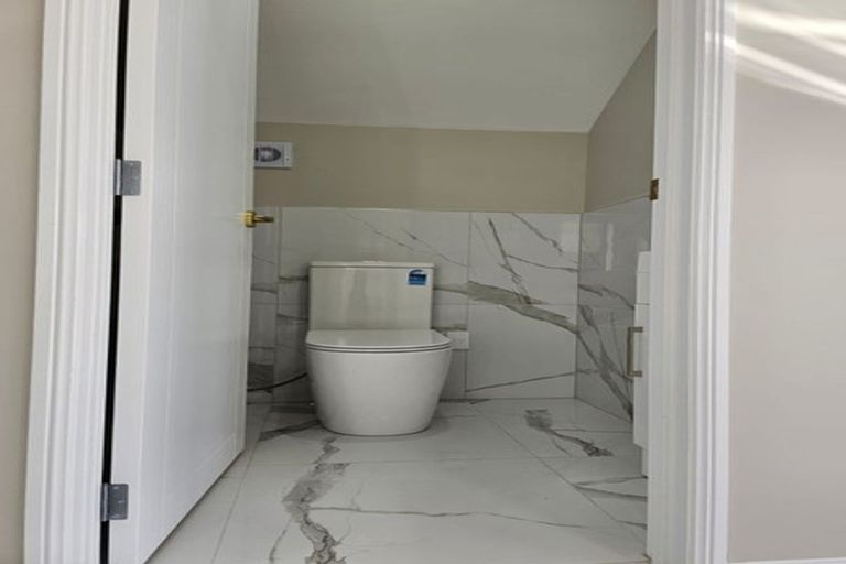 Photo of property in 6 Ritetai Street, Clarks Beach, 2122