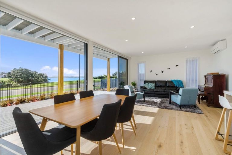 Photo of property in 76 Weatherly Drive, Beachlands, Auckland, 2018