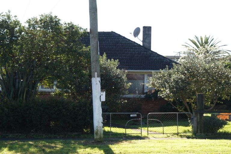 Photo of property in 1/1 Vine Street, Mangere East, Auckland, 2024