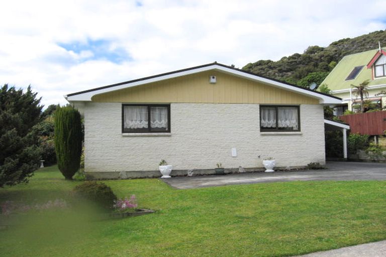 Photo of property in 13 Northcote Street, Wainuiomata, Lower Hutt, 5014
