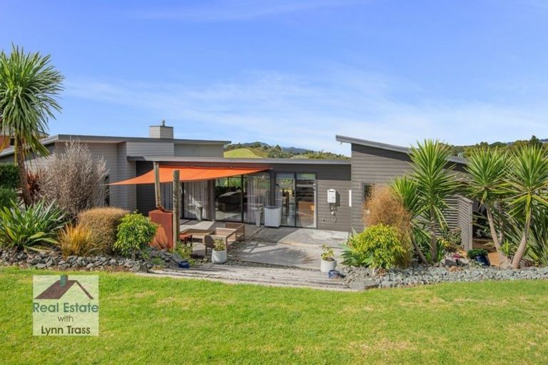Photo of property in 24 Chatsfield Place, Te Kamo, Whangarei, 0112