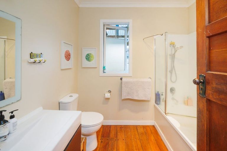 Photo of property in 50 Chelwood Street, Takaro, Palmerston North, 4412