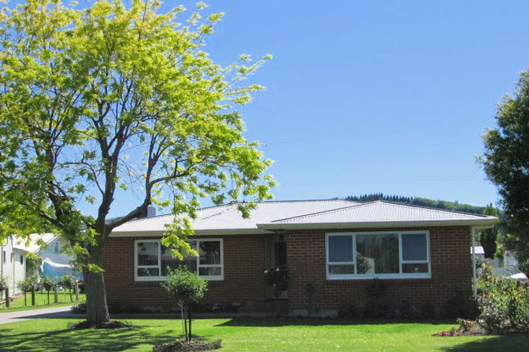 Photo of property in 17 Emily Street, Riverdale, Gisborne, 4010