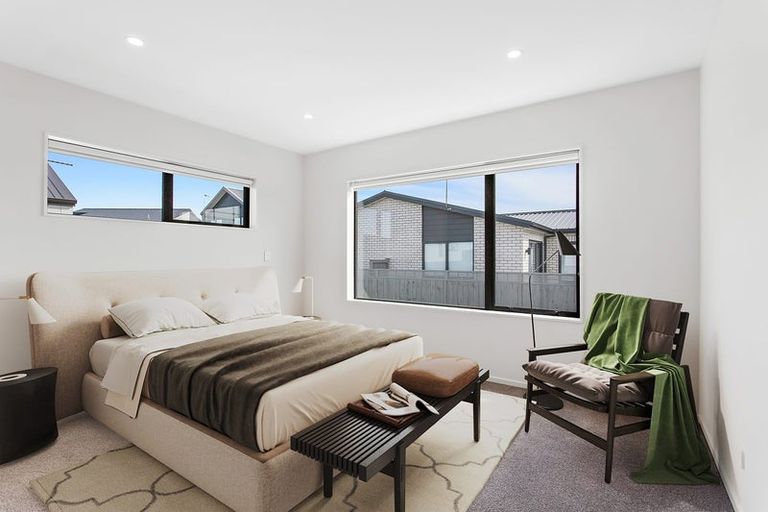 Photo of property in 21 Parkmore Drive, Rosehill, Papakura, 2113